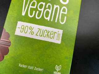 당류2g 자일리톨로 단맛을낸 슈카 퓨어비건 무설탕초콜릿 Xucker vegan 2개입 — 5점을 준 리뷰어가 2021년 4월 올린 사용 사진