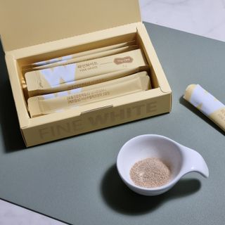 디오르 파인화이트 — 5점을 준 리뷰어가 2022년 2월 올린 사용 사진