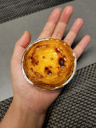 디앙뜨 포르투갈 에그타르트 오리지널 맛+패션후르츠 맛 중 택1 — 5점을 준 리뷰어가 2021년 7월 올린 사용 사진