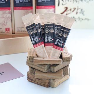 서울약사신협_투데이홍삼정플러스스틱_10g x 60포 — 5점을 준 리뷰어가 2021년 8월 올린 사용 사진