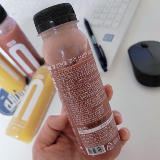 BLENDY'S 핑크 스무디+블론디 스무디 — 5점을 준 리뷰어가 2021년 9월 올린 사용 사진