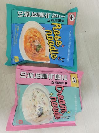 [푸딩팩토리] 로제누들떡볶이 500g / 까르보나라크림누들떡볶이 500g — 5점을 준 리뷰어가 2022년 8월 올린 사용 사진