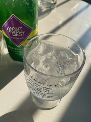 몽베스트 Montbest with Sparkling water Lemon OR Lime 20병(랜덤) — 5점을 준 리뷰어가 2022년 11월 올린 사용 사진