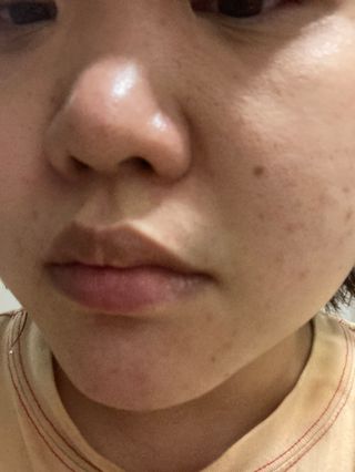 프리마인 메이크업과 들뜨는 각질까지 한방에 깐달걀로! 순하기까지한 셀베이스 그린티클렌저(200ml) — 5점을 준 리뷰어가 2023년 5월 올린 사용 사진