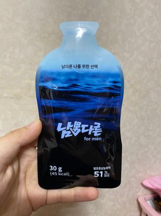 [남男다른] 남성건강 활력증진 혼합음료 홍상발효농축액 10포 x 2개 = 총20포 — 5점을 준 리뷰어가 2021년 9월 올린 사용 사진