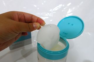 리더스코스메틱 리더스 카밍 바이오틱스 퀵 수딩 패드 — 5점을 준 리뷰어가 2022년 5월 올린 사용 사진