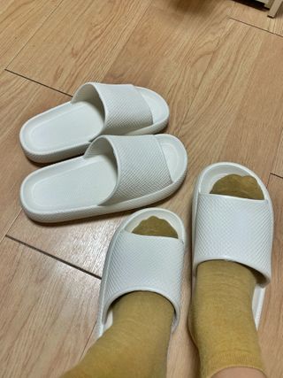 창신리빙 [프랑코 EVA 항균 거실화] 똑똑한 정리 수납 — 5점을 준 리뷰어가 2021년 2월 올린 사용 사진