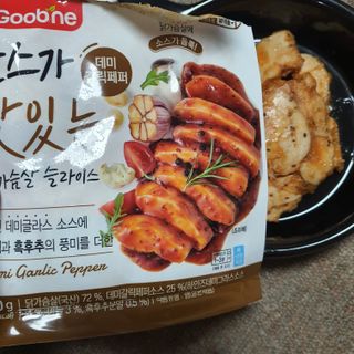 굽네몰 [굽네] 소스가 맛있는 닭가슴살 슬라이스 4종 — 5점을 준 리뷰어가 2021년 11월 올린 사용 사진