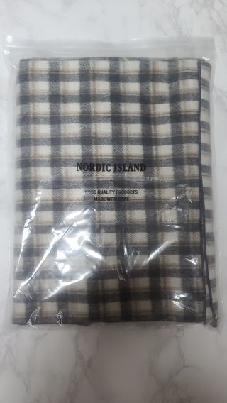 노르딕아일랜드 머플러 아이슬란드 체크 — 5점을 준 리뷰어가 2021년 11월 올린 사용 사진
