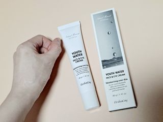 엘리샤코이 유스워터 페이스 앤 아이크림 — 5점을 준 리뷰어가 2021년 10월 올린 사용 사진