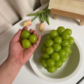 프리미엄 수출용 엘로아시스 샤인머스켓 특등품 1.5kg 2송이 — 5점을 준 리뷰어가 2021년 10월 올린 사용 사진