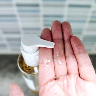 스킨1004 [SKIN1004] 마다가스카르 센텔라 라이트 클렌징 오일 200ml — 4점을 준 리뷰어가 2024년 8월 올린 사용 사진