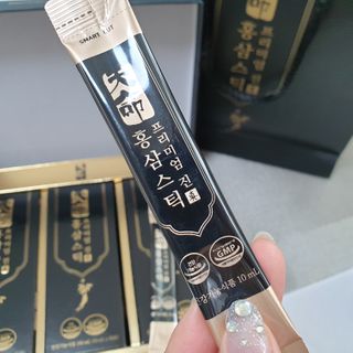 헬스업_천명진프리미엄홍삼스틱_10ml x 30포 — 5점을 준 리뷰어가 2020년 12월 올린 사용 사진
