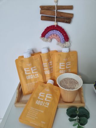 [덜다] 든든 식물성 단백질 쉐이크 40g X 7입 (곡물/딸기) — 5점을 준 리뷰어가 2023년 7월 올린 사용 사진