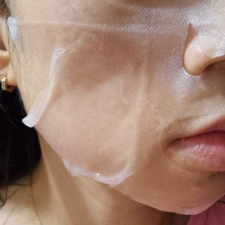 체르엠 그린 케비어 더블워터 마스크팩 5매입  2팩 — 5점을 준 리뷰어가 2021년 11월 올린 사용 사진