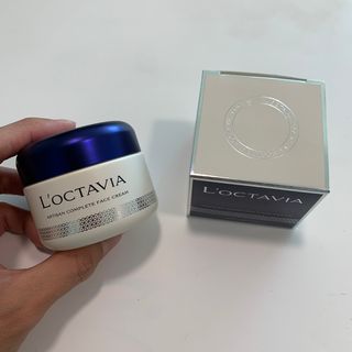 록타비아 Artisan Complete Face Cream — 5점을 준 리뷰어가 2023년 10월 올린 사용 사진