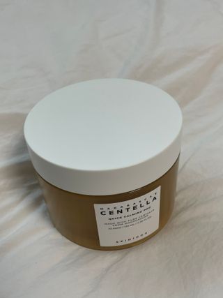 스킨1004 [SKIN1004] 마다가스카르 센텔라 퀵 카밍 패드 70매 130ml — 5점을 준 리뷰어가 2024년 9월 올린 사용 사진