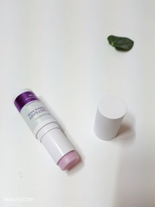 리더스코스메틱 리더스 퍼스트 샷 에센스 스틱 2종 — 3.5점을 준 리뷰어가 2022년 3월 올린 사용 사진