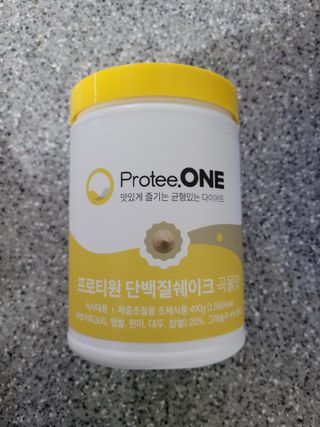 프로티원 단백질쉐이크 곡물맛 2주분 1통+보틀 — 5점을 준 리뷰어가 2021년 3월 올린 사용 사진