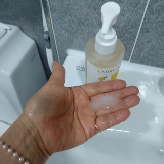 랑벨 내츄럴 딥 포어 클렌저 210ml (저자극 약산성 천연 클렌징 젤) — 4점을 준 리뷰어가 2022년 4월 올린 사용 사진