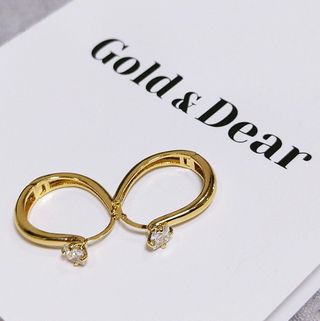 [골드앤디어] 지금 가장 핫한 신상, 빠르게 만나보세요 | 14K 사각 큐빅 라운드 원터치_3color 중 택 1 | — 5점을 준 리뷰어가 2021년 5월 올린 사용 사진