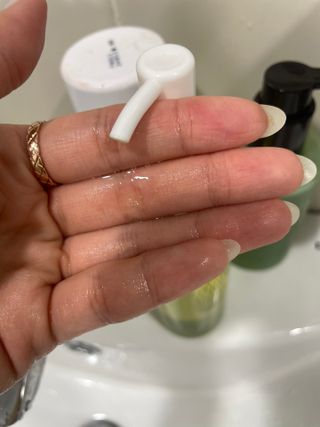 스킨큐어 산다화 순한 클렌징 동백 오일 200ml — 5점을 준 리뷰어가 2023년 5월 올린 사용 사진