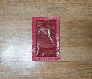 서울약사신협_프리미엄 6년근 홍삼진액_70mlx30포 — 4점을 준 리뷰어가 2021년 2월 올린 사용 사진