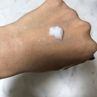 아소윤 건조하고 지친 피부에 힐링을 기분좋은 향기 스파맨션 바디로션 5종 택1 — 4점을 준 리뷰어가 2021년 10월 올린 사용 사진