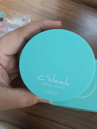리즐리 씨슬릭 톤업 쿨링 쿠션 15g — 5점을 준 리뷰어가 2021년 7월 올린 사용 사진