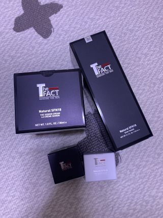 The Fact [5 IN 1] 더 팩트 내추럴 에스에프엔 에이틴 스킨토너+크림 세트 — 3점을 준 리뷰어가 2021년 3월 올린 사용 사진
