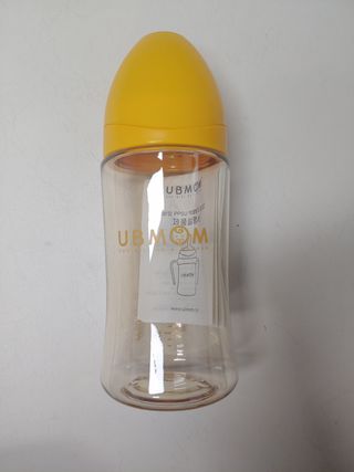 유비맘 PPSU 젖병 노꼭지_260ml_컬러 랜덤 발송 — 5점을 준 리뷰어가 2020년 12월 올린 사용 사진