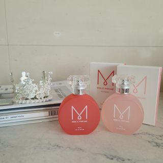 자연스러운 샴푸향이 나는 메블릭퍼퓸 케라 50ml +상큼달달한 라즈베리향이 나는 메블릭퍼퓸 라즈베리 50ml — 5점을 준 리뷰어가 2022년 9월 올린 사용 사진