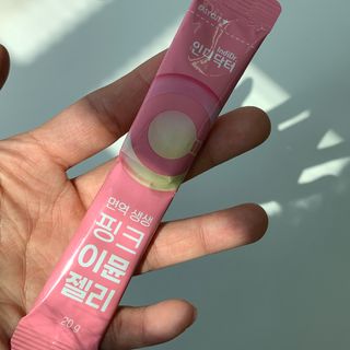 인디닥터 면역 생생 핑크 이뮨 젤리 + 타이탄 BCAA 프로틴 젤리스틱 — 5점을 준 리뷰어가 2022년 3월 올린 사용 사진