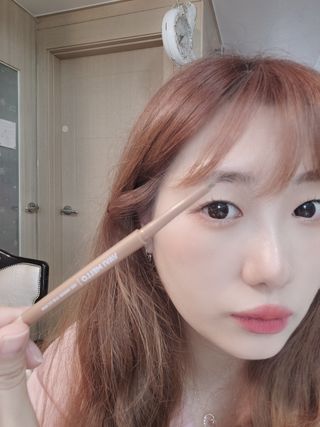 바비멜로 엣지 드로잉 슬림 아이브로우 — 5점을 준 리뷰어가 2023년 7월 올린 사용 사진