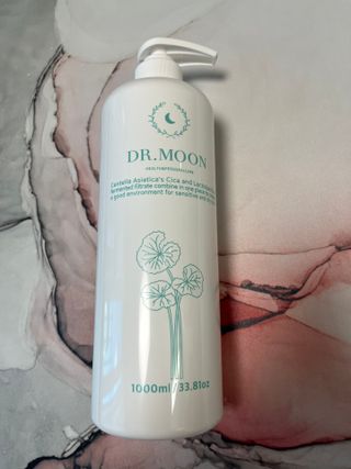[닥터문] 센텔라 시카케어 화이트머스크 바디워시 1000ml — 5점을 준 리뷰어가 2024년 8월 올린 사용 사진