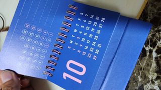 리훈 2024년달력 언더모니터 미니 탁상달력 — 5점을 준 리뷰어가 2023년 9월 올린 사용 사진