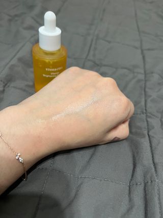 체르엠 스템앤셀 비타민 브라이트닝 에센스 30ml 1개 — 5점을 준 리뷰어가 2022년 2월 올린 사용 사진