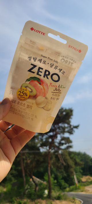 ZERO (초콜릿 칩 쿠키, 카카오 케이크, 후르츠 젤리, 아이스 콜라, 아이스 초코바) — 5점을 준 리뷰어가 2022년 6월 올린 사용 사진