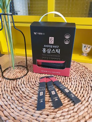 [푸름웰니스] 프리미엄 6년근 홍삼스틱 3mg x 100포 — 5점을 준 리뷰어가 2022년 4월 올린 사용 사진