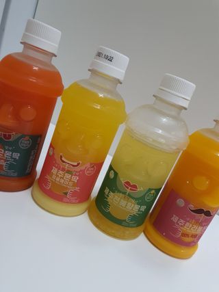 탐라원 제주의 맛, 몬딱주스 4종세트 - 한라봉몬딱주스, 천혜향몬딱주스, 청귤에이드, 당근몬딱주스 — 4점을 준 리뷰어가 2021년 8월 올린 사용 사진