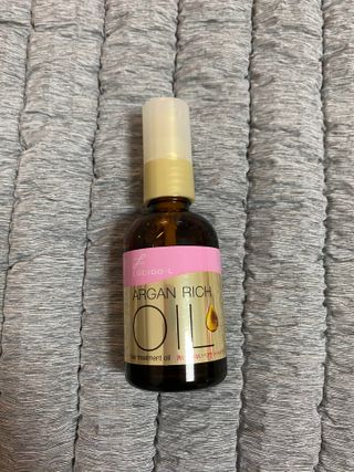 [루시도엘] 썸머 헤어 케어는 핑크 오일로 시작 — 4.5점을 준 리뷰어가 2021년 5월 올린 사용 사진