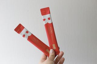 디오르 버닝레드 — 5점을 준 리뷰어가 2022년 2월 올린 사용 사진