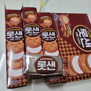 롯데제과 롯샌 카페크런치 — 5점을 준 리뷰어가 2021년 10월 올린 사용 사진