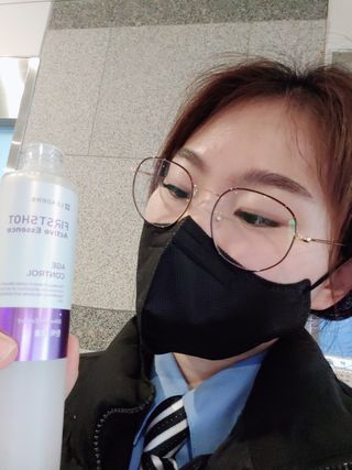 리더스코스메틱 리더스 퍼스트 샷 액티브 에센스 에이지 컨트롤 — 5점을 준 리뷰어가 2022년 1월 올린 사용 사진