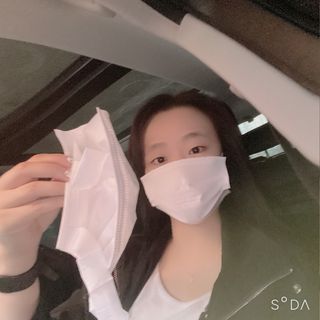 케이퓨리 KF80 덴탈 귀편한 숨쉬기편한 마스크 50매 — 4점을 준 리뷰어가 2022년 10월 올린 사용 사진