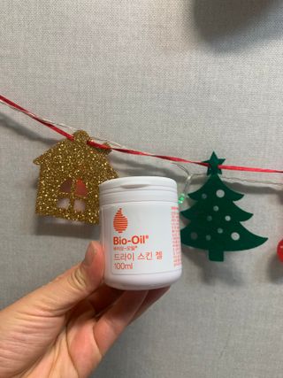 바이오오일 [바이오-오일] 드라이 스킨 젤 100ml — 5점을 준 리뷰어가 2021년 12월 올린 사용 사진