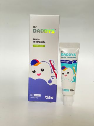 닥터데디스 안심불소 튼튼치약(청포도, 민트 중 택 1) 60g + 여행용 미니 치약 15g — 4.5점을 준 리뷰어가 2022년 7월 올린 사용 사진