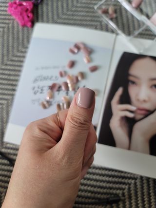 데싱디바 매직프레스 가을신상 숏 스퀘어_3종 중 택1 — 5점을 준 리뷰어가 2021년 9월 올린 사용 사진