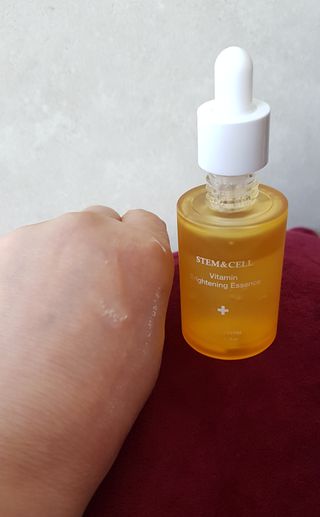 체르엠 스템앤셀 비타민 브라이트닝 에센스 30ml 1개 — 5점을 준 리뷰어가 2021년 10월 올린 사용 사진