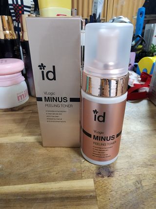 아이디플라코스메틱 아이디 브이로직 마이너스 필링 토너 110ml — 5점을 준 리뷰어가 2022년 5월 올린 사용 사진